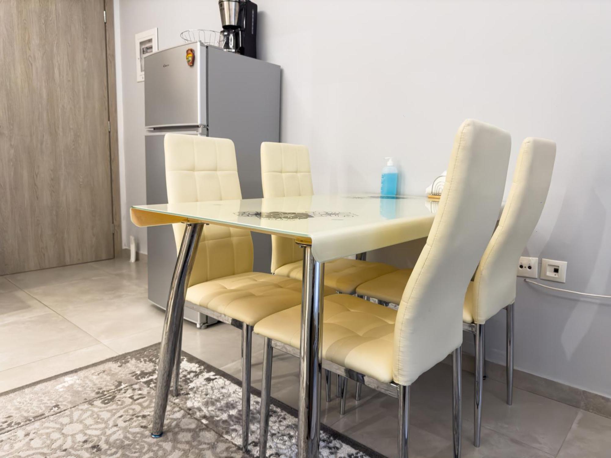 Contemporary & Spacious Renovated Apartment, Dt Syntagma, /Touristic Area Atenas Exterior foto