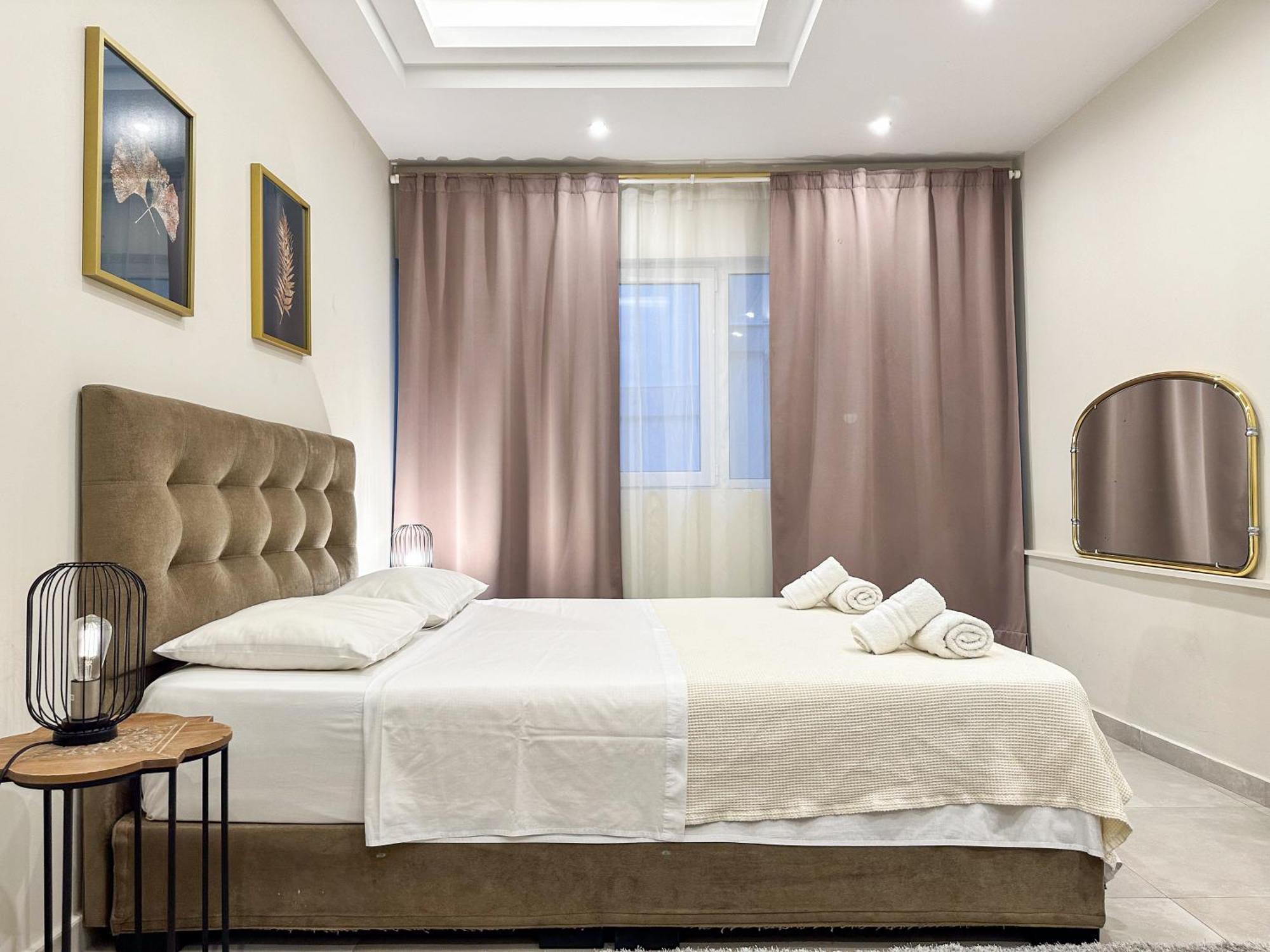 Contemporary & Spacious Renovated Apartment, Dt Syntagma, /Touristic Area Atenas Exterior foto